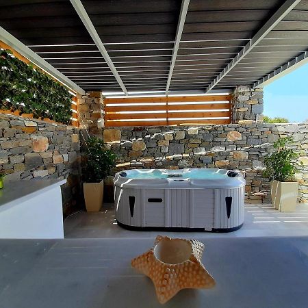 Blue View Villa Apartment #3 With Jacuzzi Parasporos Ngoại thất bức ảnh