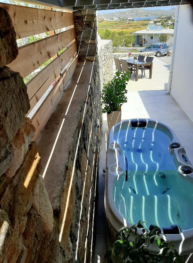 Blue View Villa Apartment #3 With Jacuzzi Parasporos Ngoại thất bức ảnh